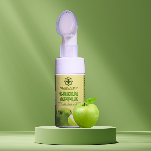 Green Apple Foaming Face Wash